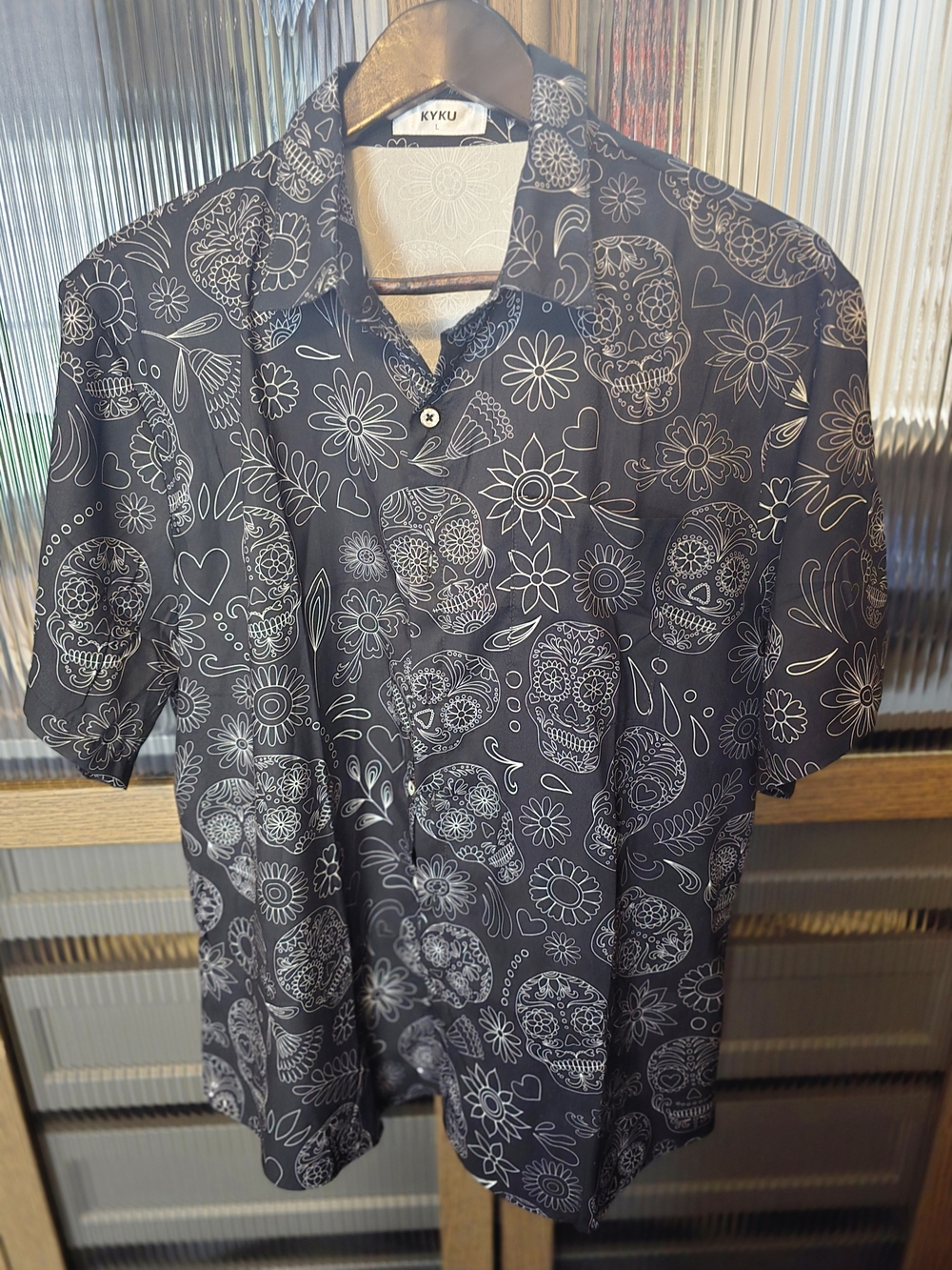 Black Skull Print Short-Sleeve Shirt